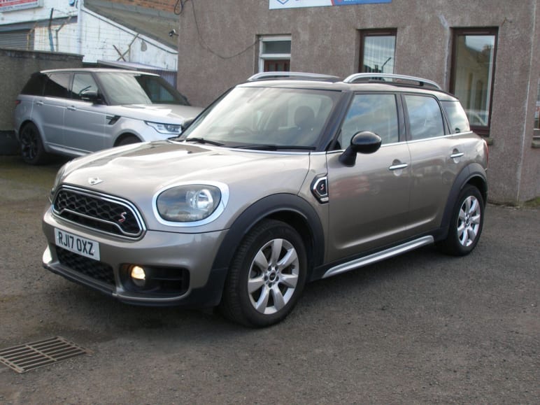 MINI COUNTRYMAN