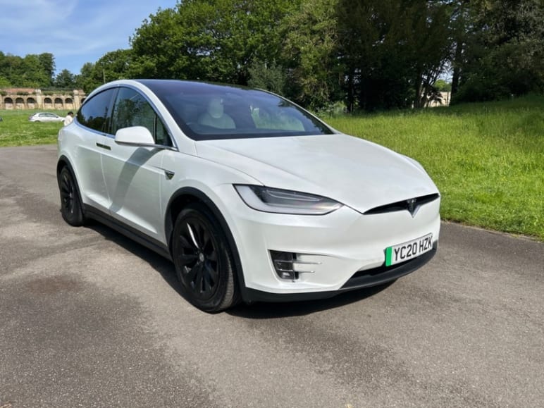 TESLA MODEL X
