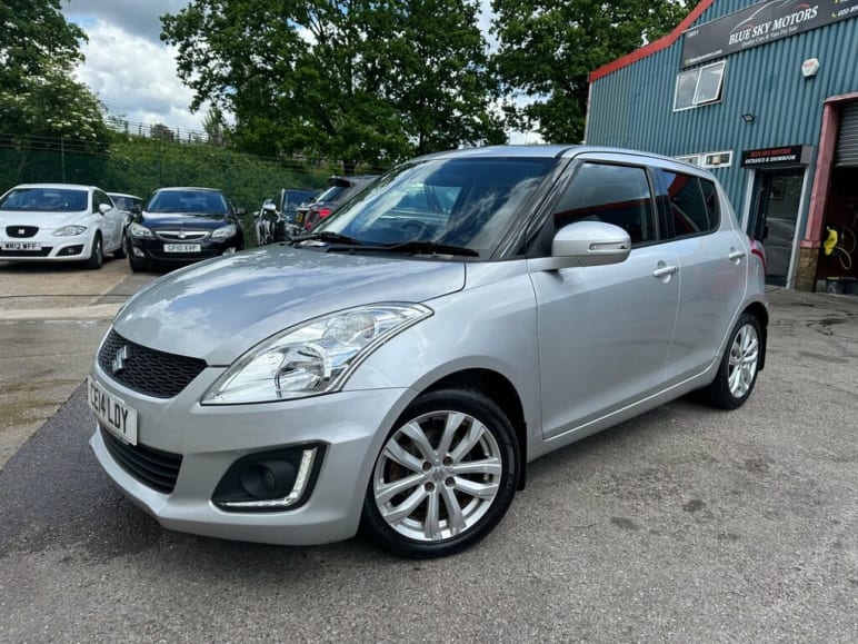 SUZUKI SWIFT