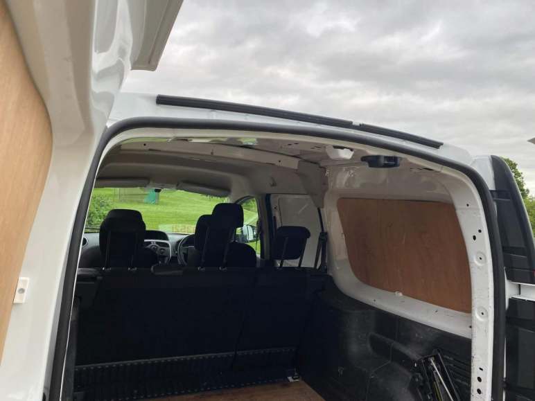 1.5 LL21dCi Crew Van Cab FWD L3 H1 4dr