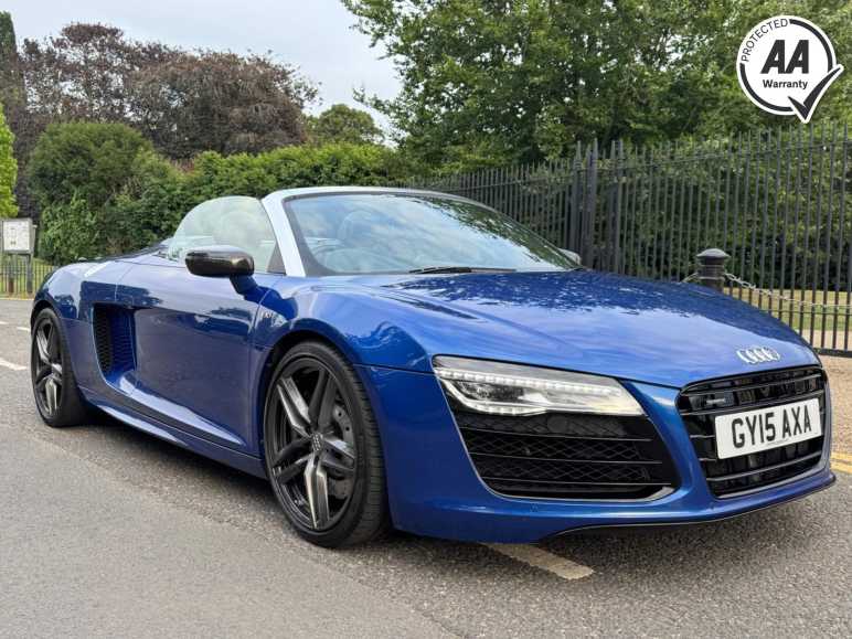 AUDI R8