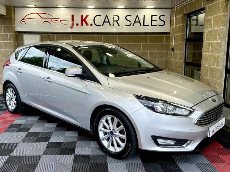 FORD FOCUS