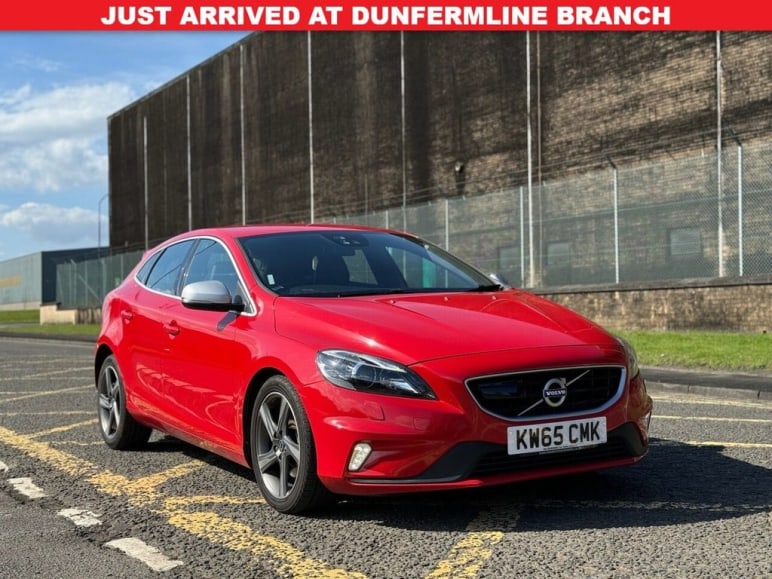 VOLVO V40
