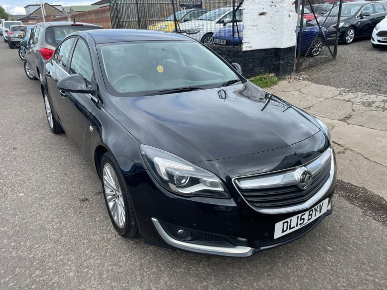 VAUXHALL INSIGNIA