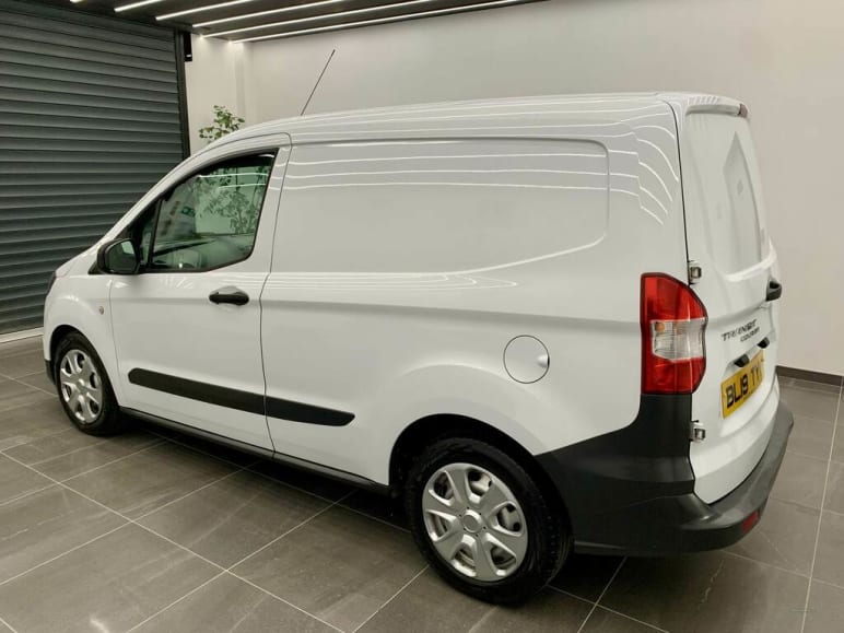 Transit Courier Base TDCi