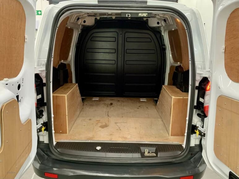 Transit Courier Base TDCi