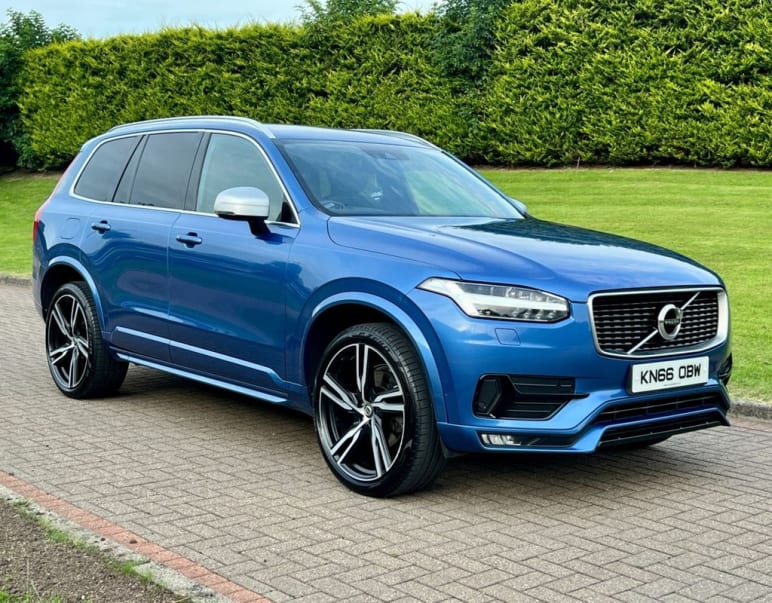VOLVO XC90