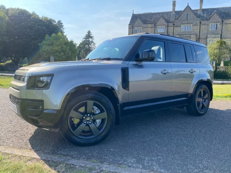 LAND ROVER DEFENDER