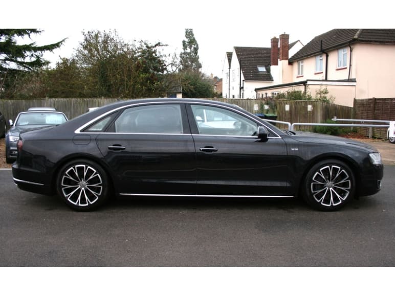 AUDI A8