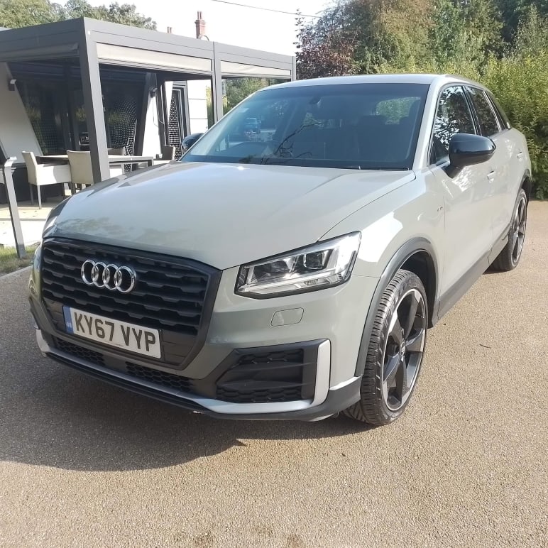 AUDI Q2