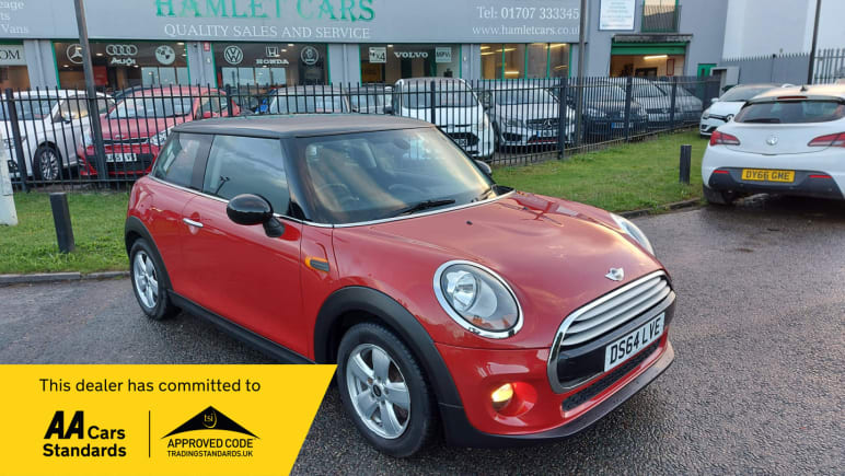 MINI HATCHBACK