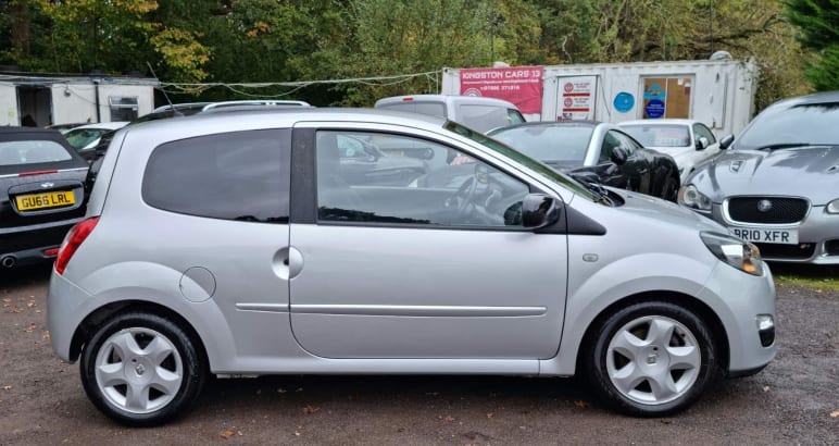 RENAULT TWINGO