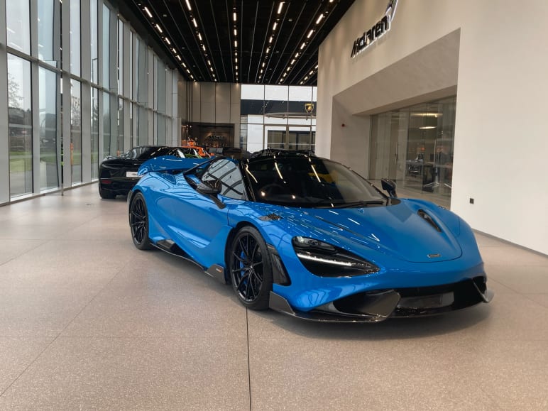 MCLAREN 765LT