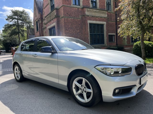 BMW 1 SERIES
