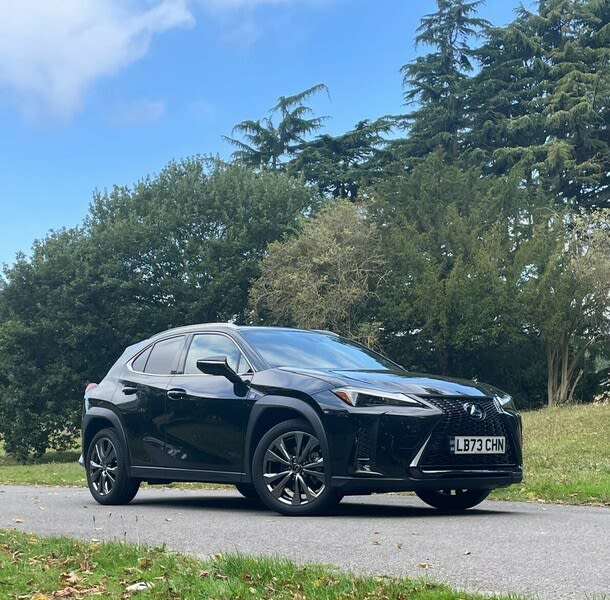 LEXUS UX