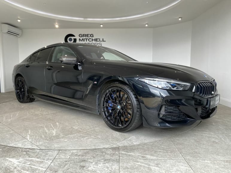 BMW 8 SERIES