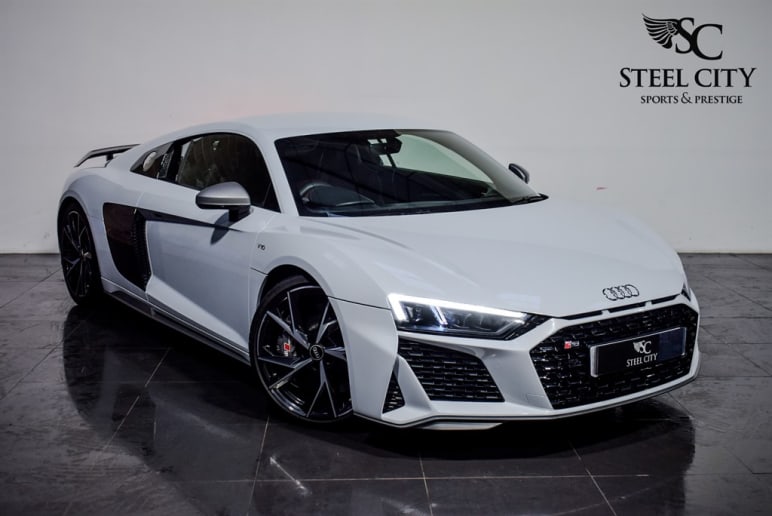 AUDI R8
