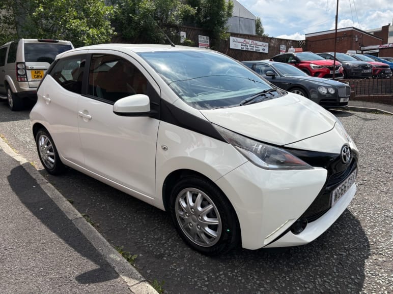 TOYOTA AYGO