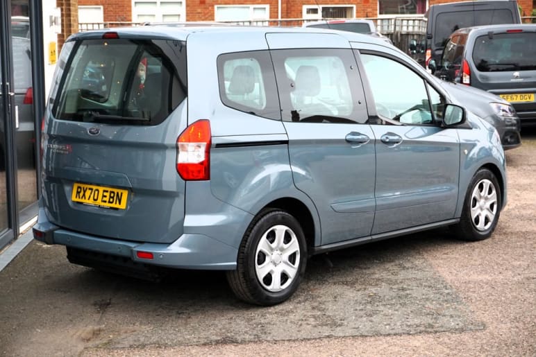 ZETEC TDCI, Disabled, Wheelchair Accessible Vehicle, WAV.