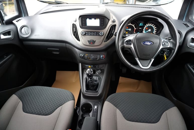 ZETEC TDCI, Disabled, Wheelchair Accessible Vehicle, WAV.