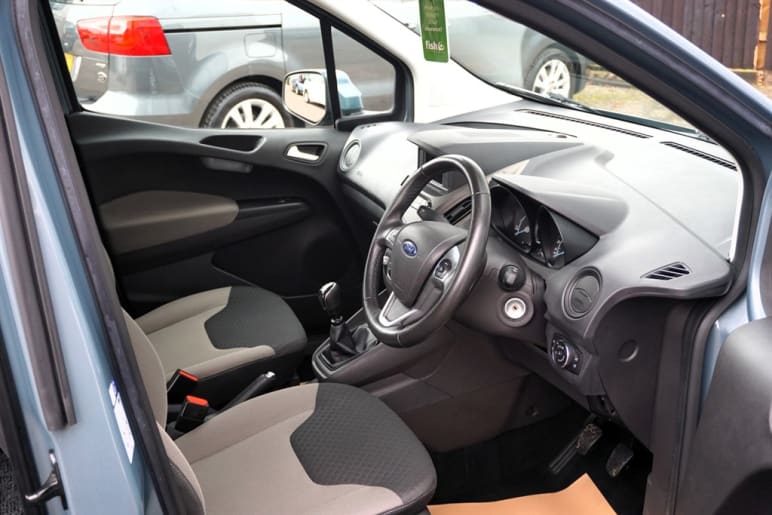 ZETEC TDCI, Disabled, Wheelchair Accessible Vehicle, WAV.