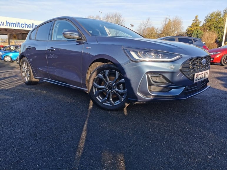 FORD FOCUS