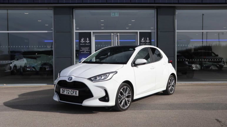 TOYOTA YARIS
