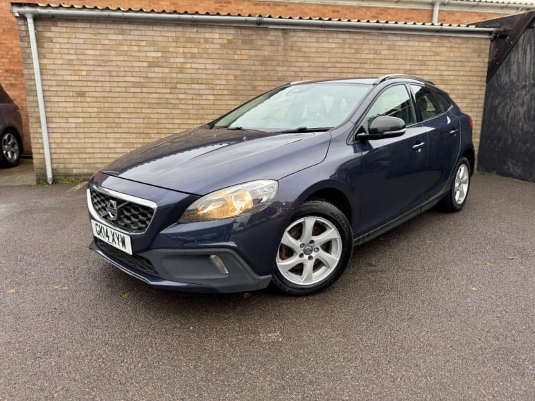 VOLVO V40