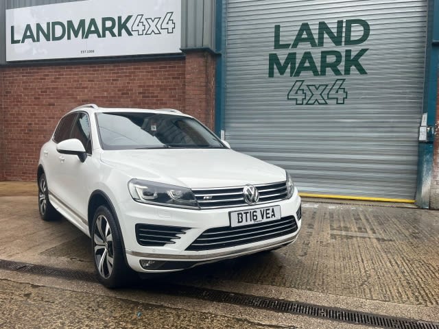 VOLKSWAGEN TOUAREG