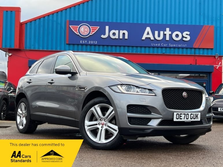 JAGUAR F-PACE