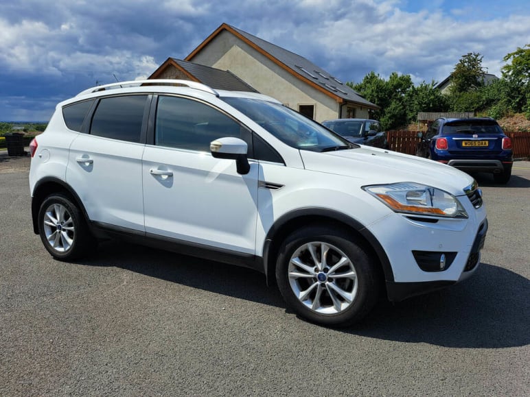 FORD KUGA