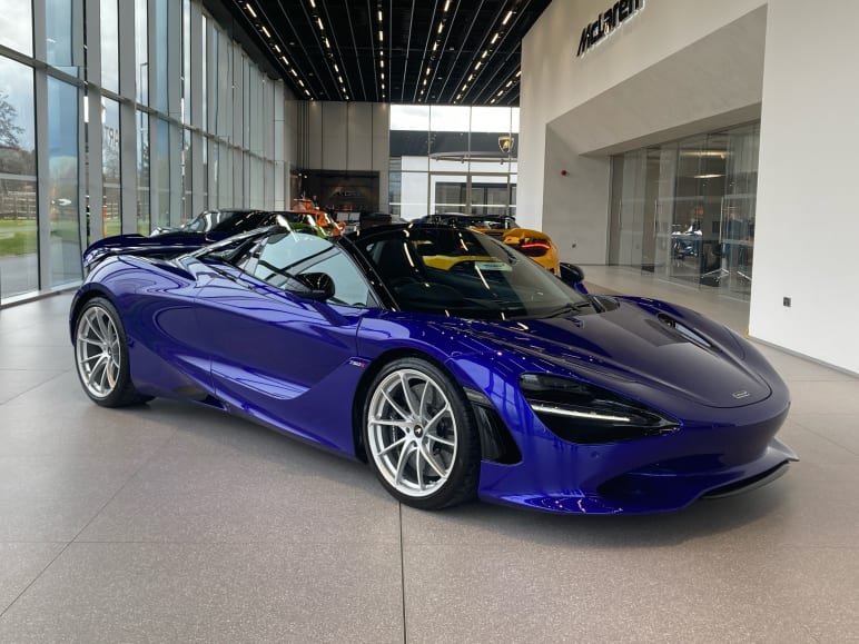 MCLAREN 750