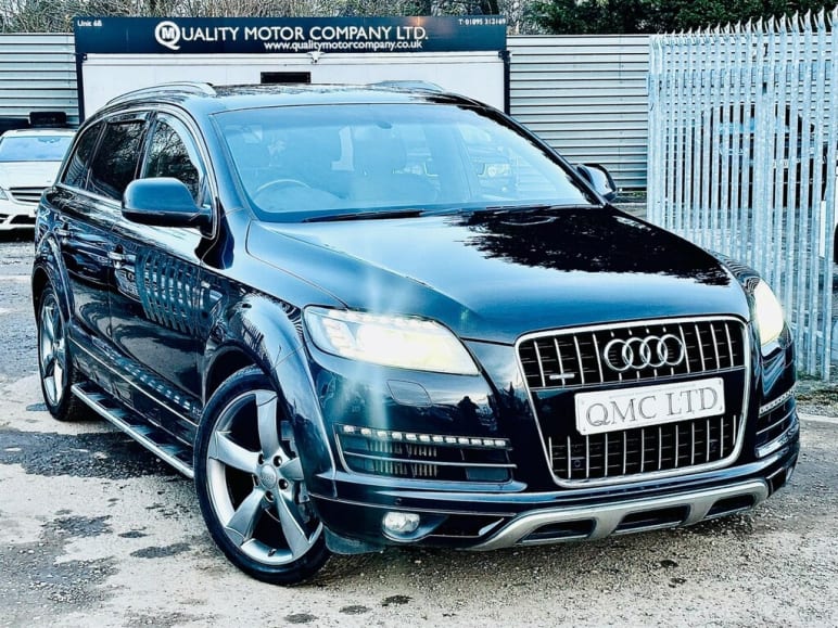 AUDI Q7