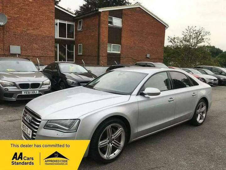 AUDI A8