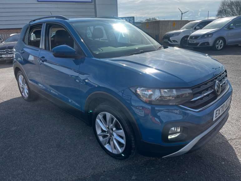 VOLKSWAGEN T-CROSS