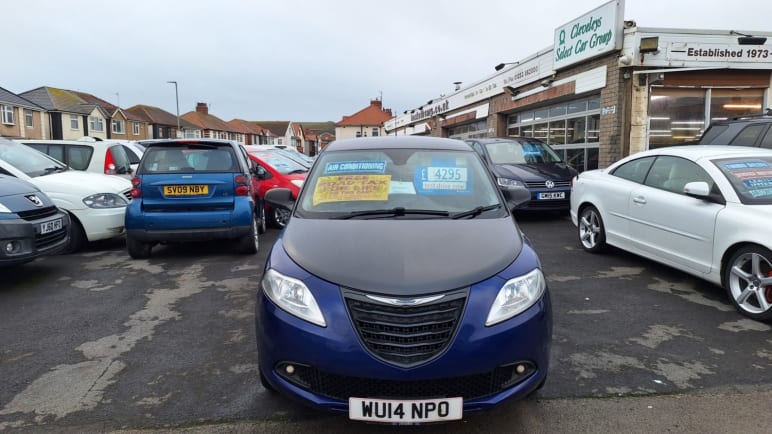 CHRYSLER YPSILON