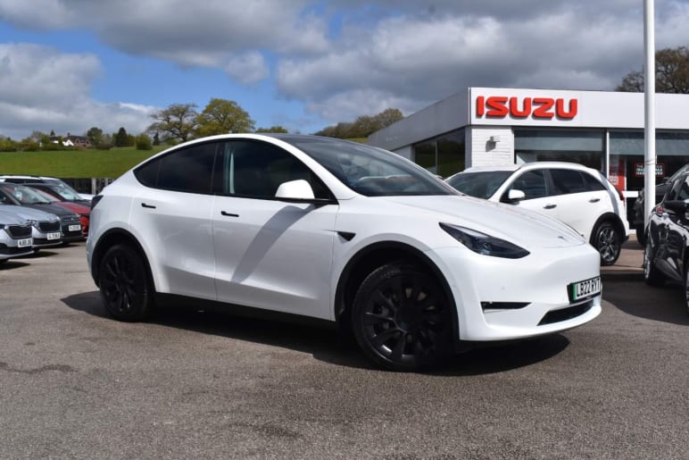 TESLA MODEL Y