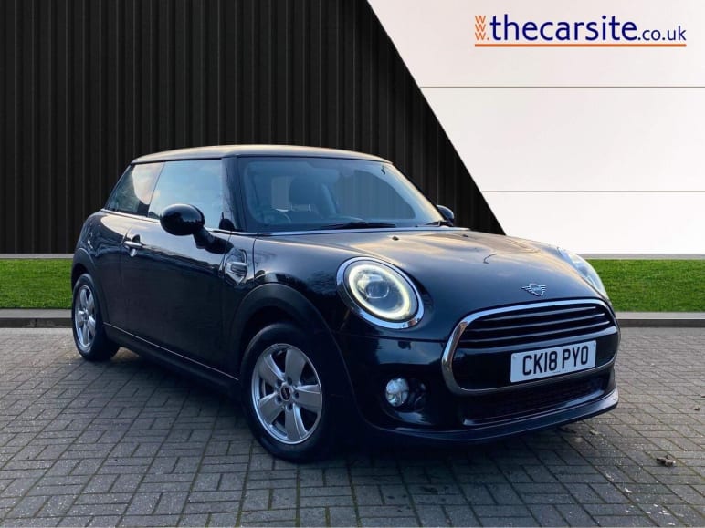 MINI HATCHBACK