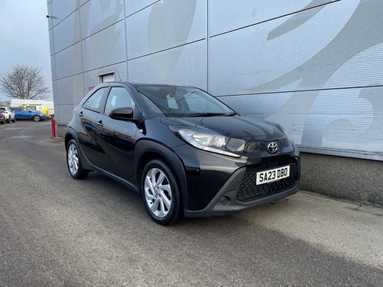 TOYOTA AYGO X