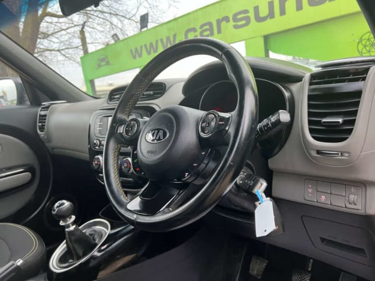 KIA SOUL
