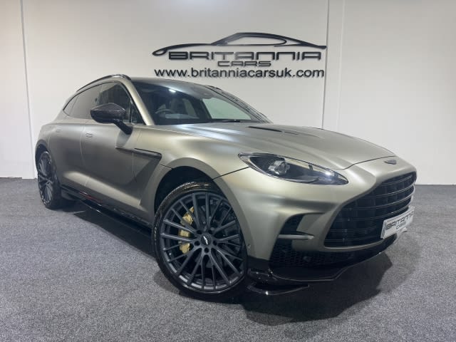 ASTON MARTIN DBX