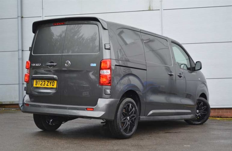 2.0 Turbo D 3100 GS Panel Van 6dr Diesel Auto L1 Euro 6 (s/s) (180 ps)
