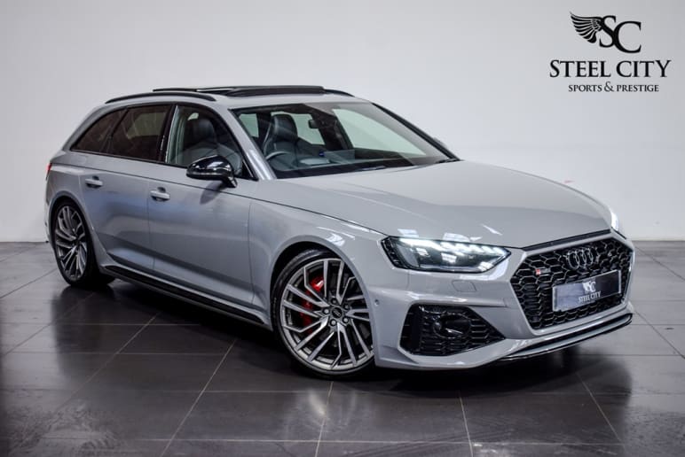 AUDI RS4