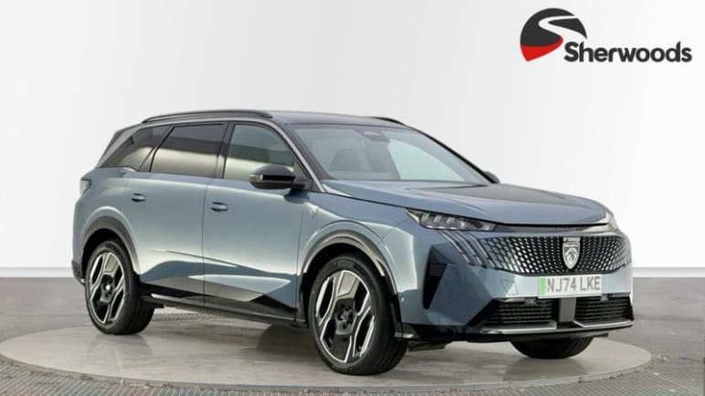 PEUGEOT 5008