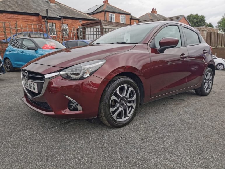 MAZDA 2
