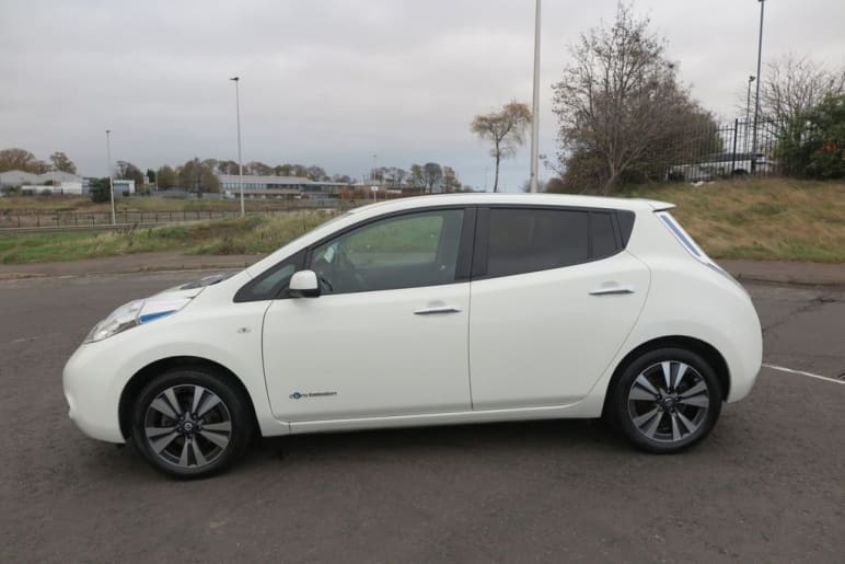NISSAN LEAF