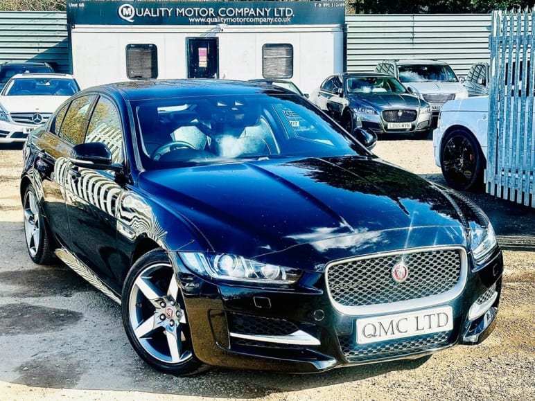 JAGUAR XE