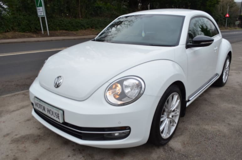 VOLKSWAGEN BEETLE