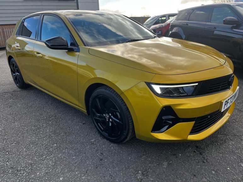 VAUXHALL ASTRA