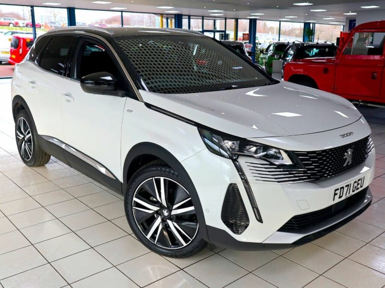 PEUGEOT 3008